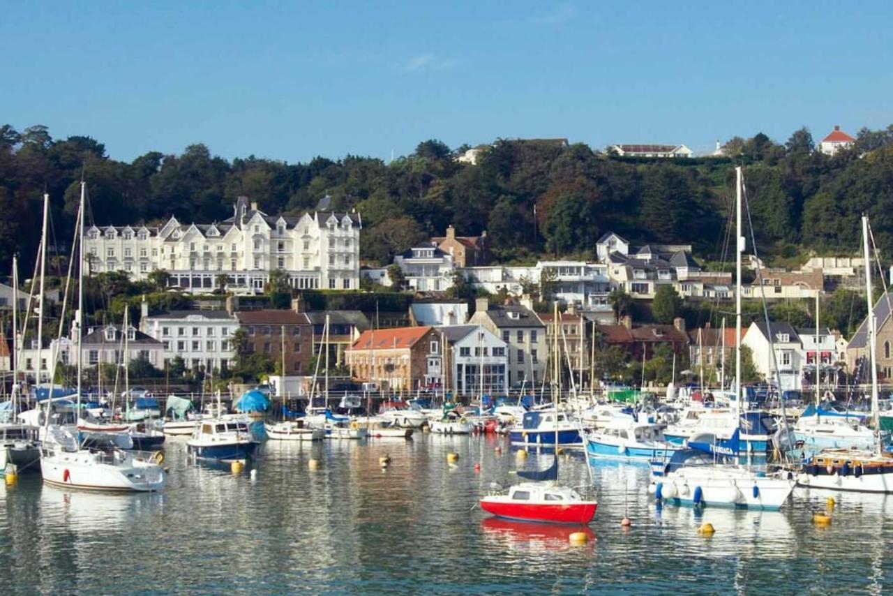 Beautiful 1Br Apartment In Historic St Aubin House Exteriér fotografie