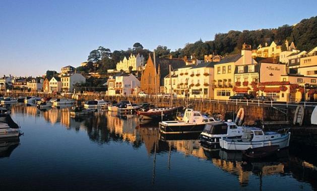 Beautiful 1Br Apartment In Historic St Aubin House Exteriér fotografie